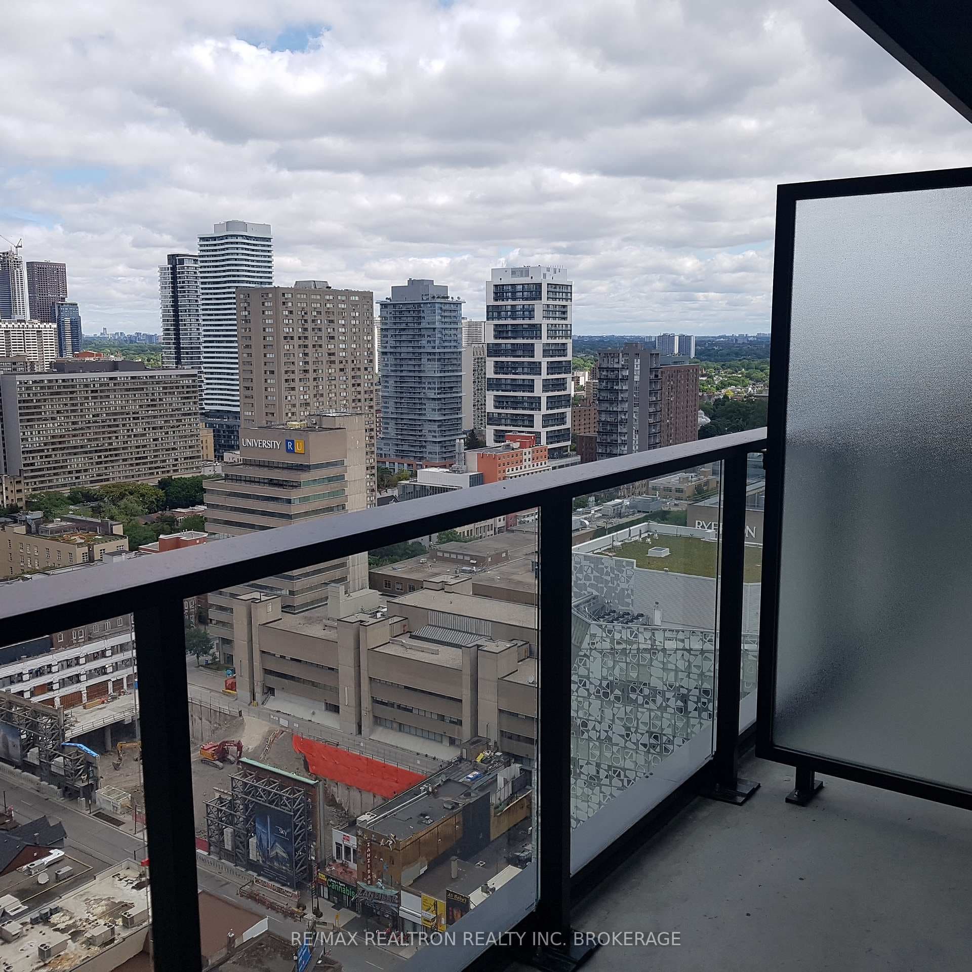 20 Edward Street Unit 2420 photo 12