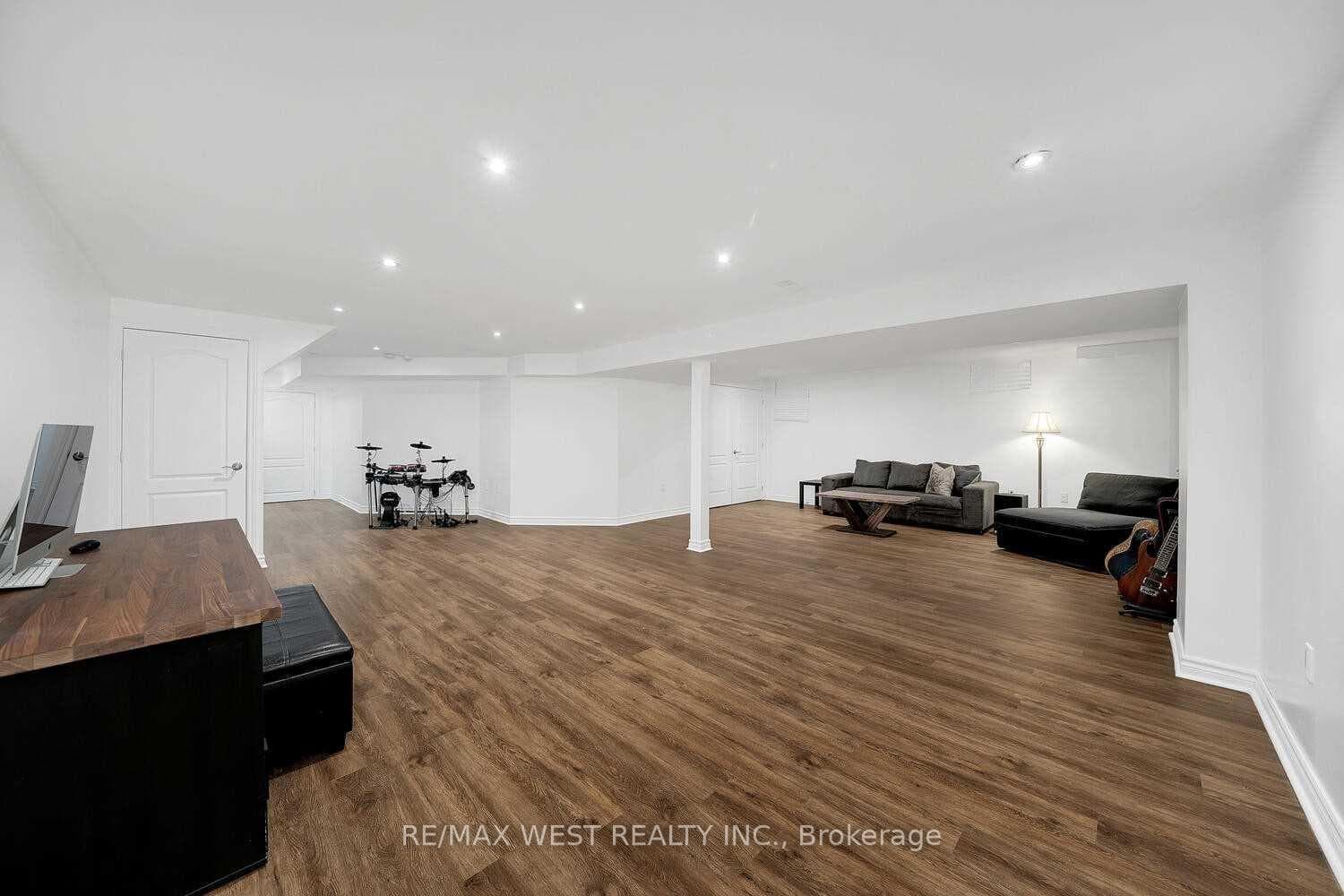 88 Scotia Road photo 39