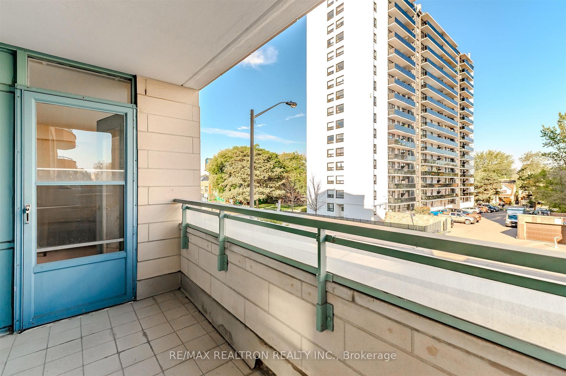 1091 Kingston Road Unit 429 photo 13