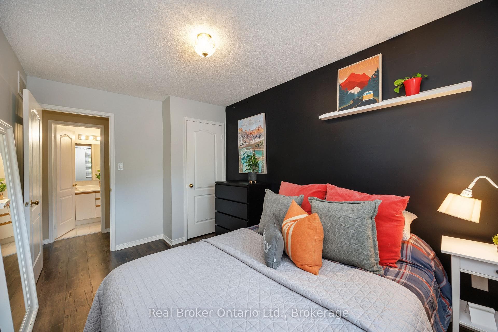 2015 Blairwood Court photo 26