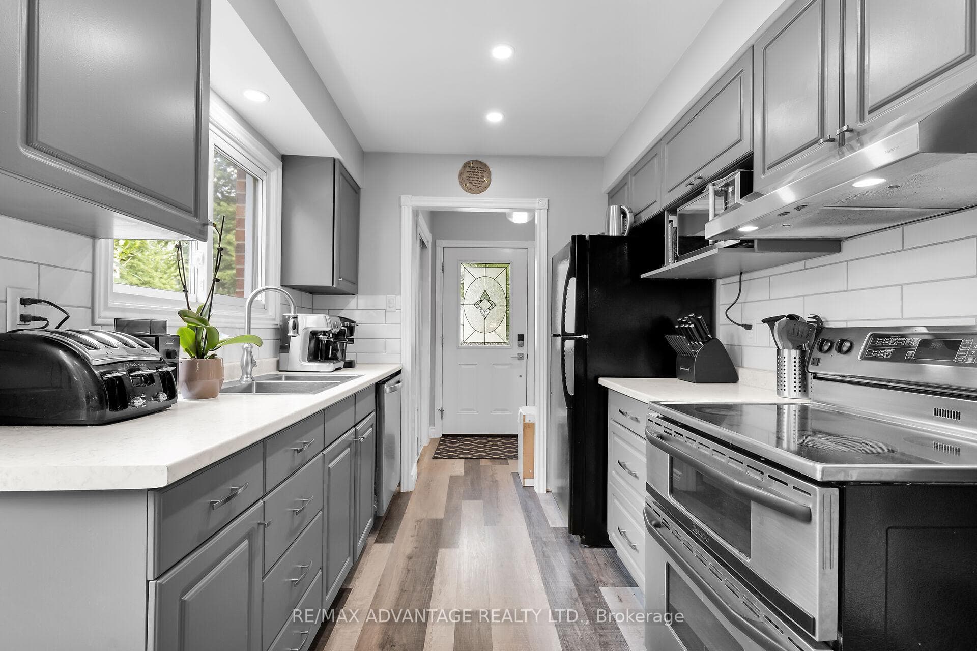 7 Lochern Road photo 5