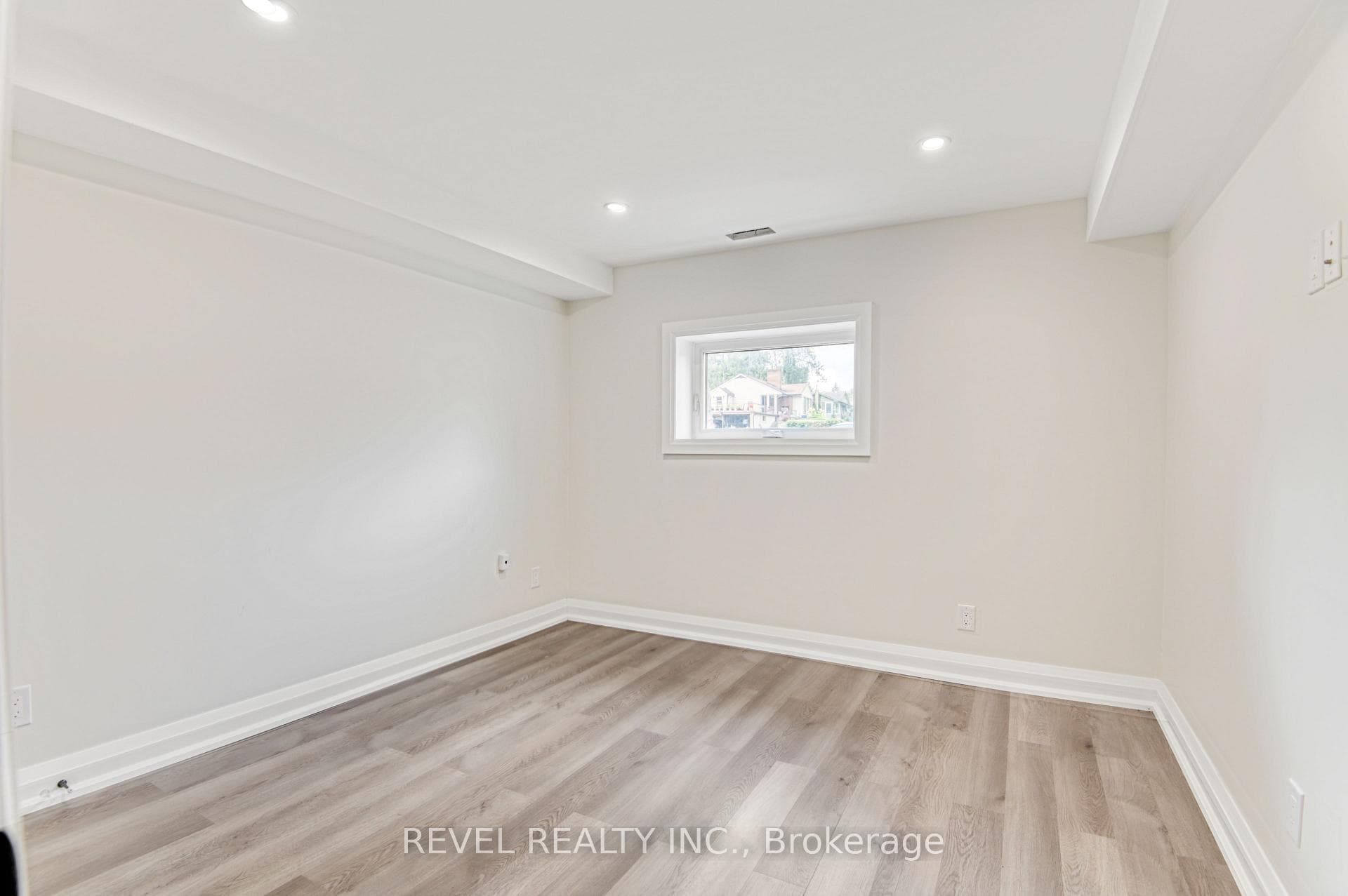 135 Church Street Unit bsmnt photo 7