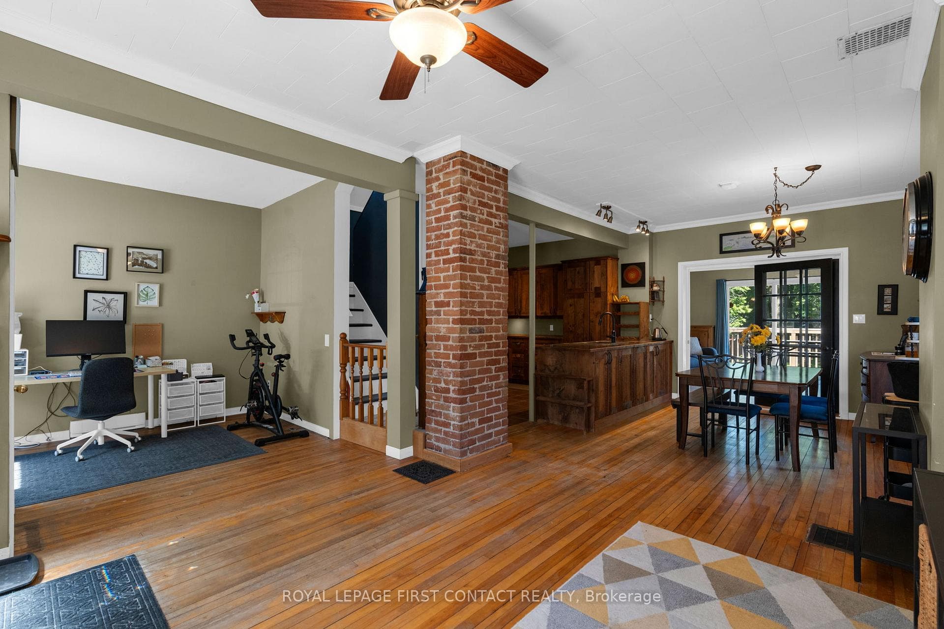 762 Dominion Avenue photo 3