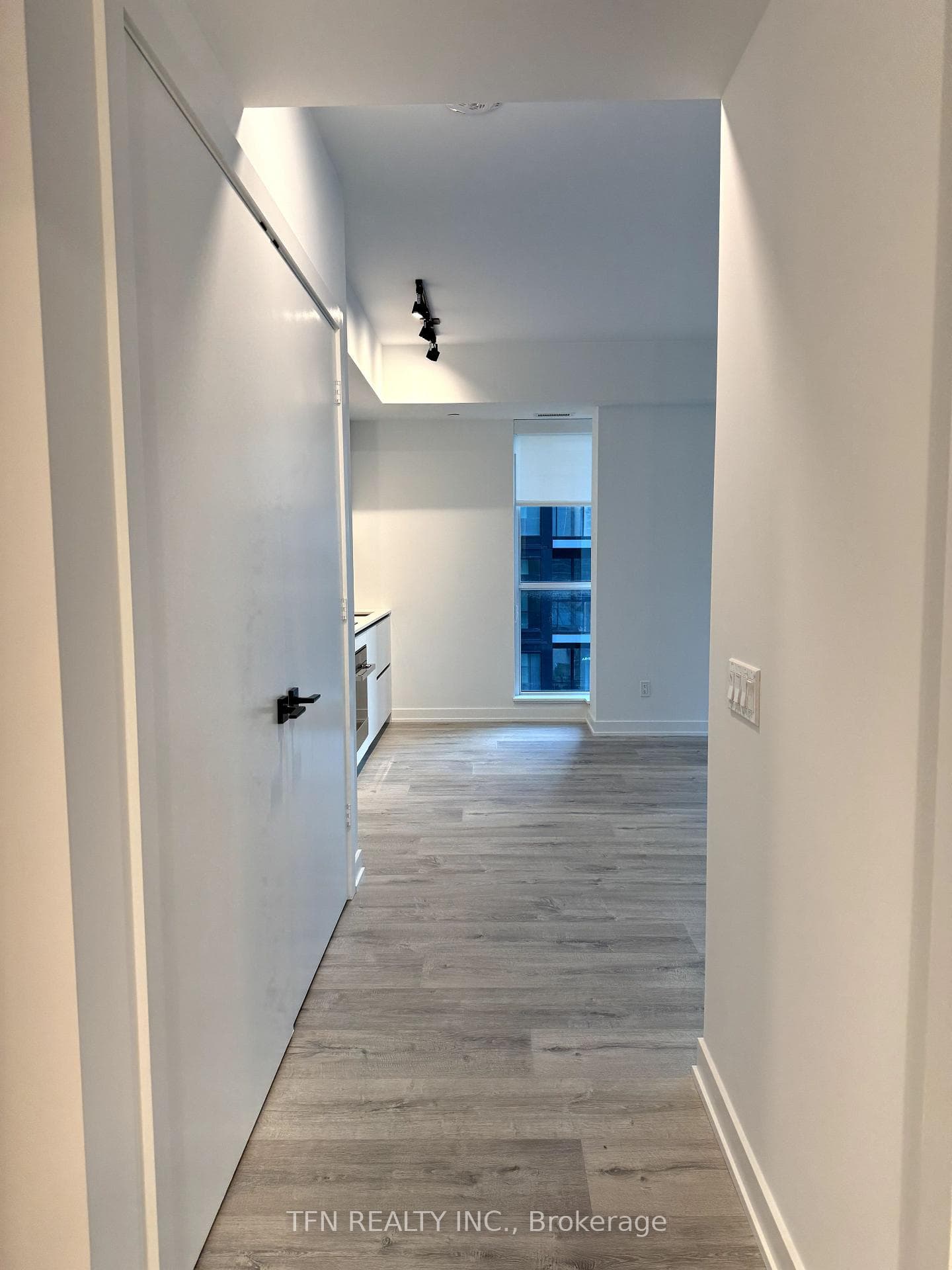 327 King Street Unit 2006 photo 17