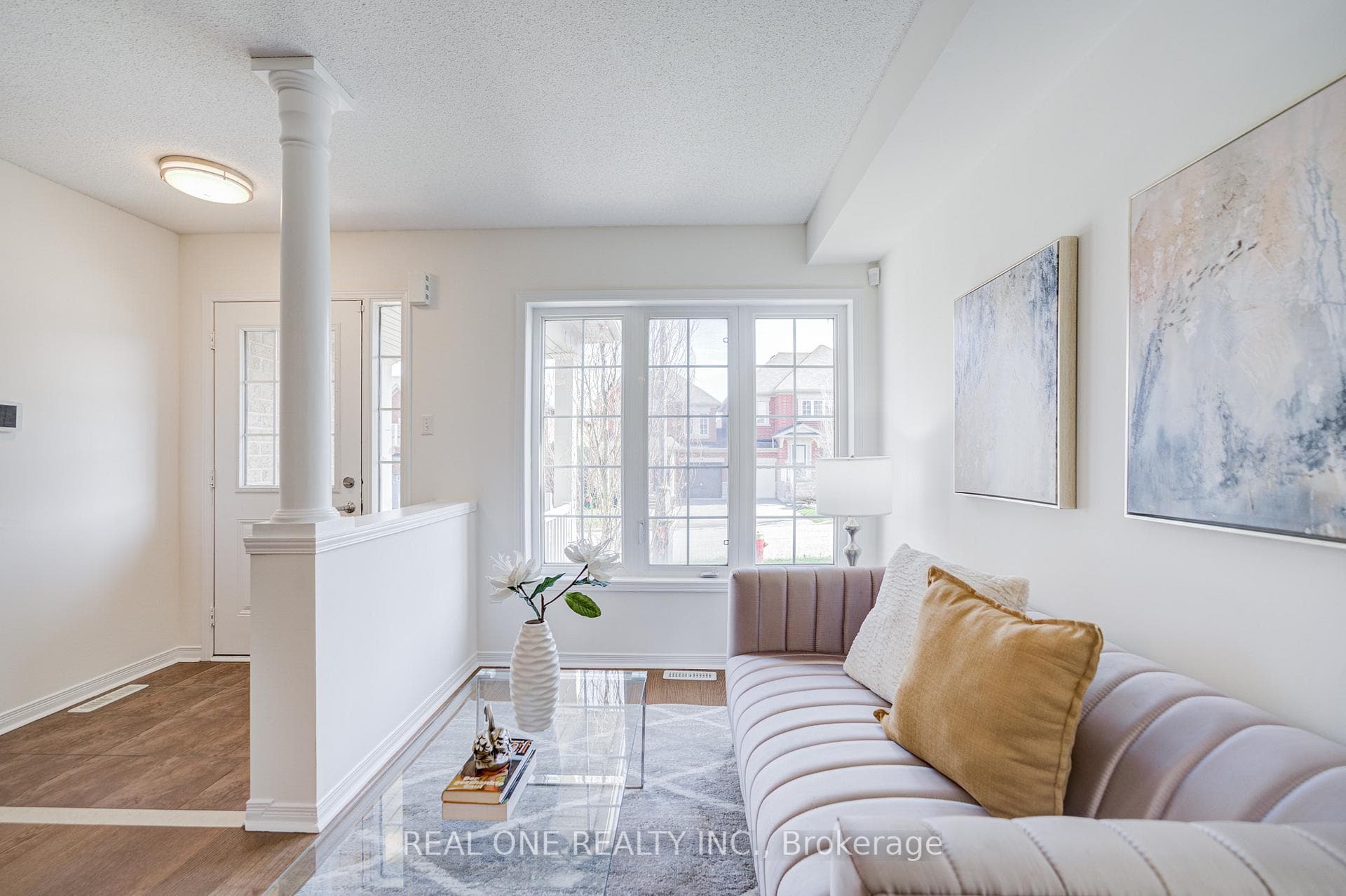 65 Westcliffe Crescent photo 5