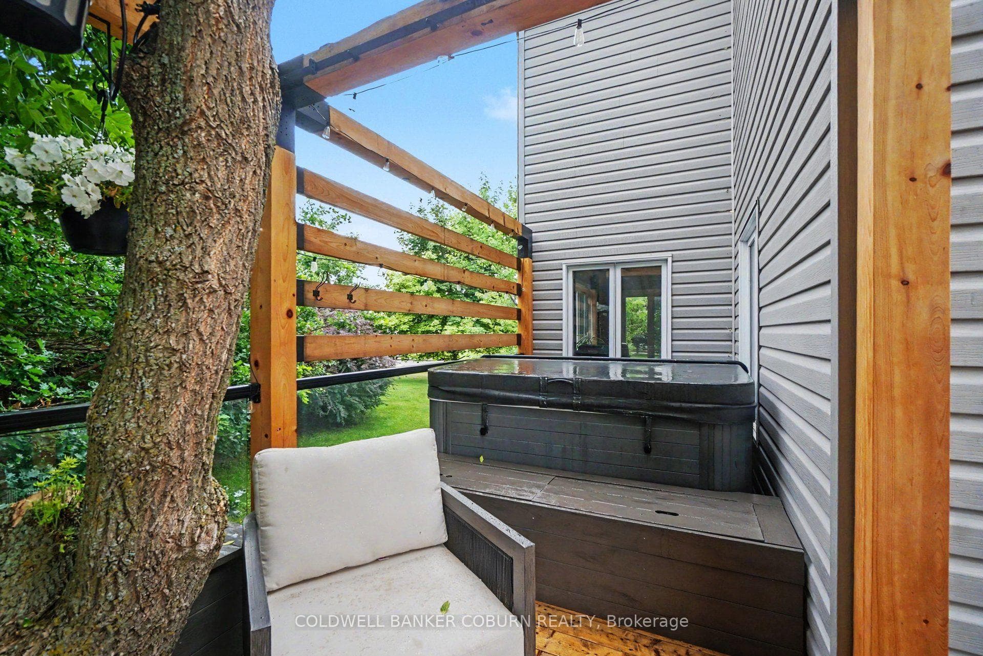88 Tabitha Crescent photo 37