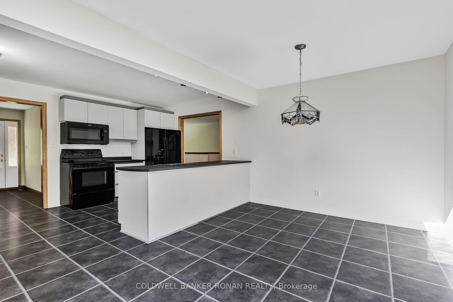 7258 2nd Line photo 14