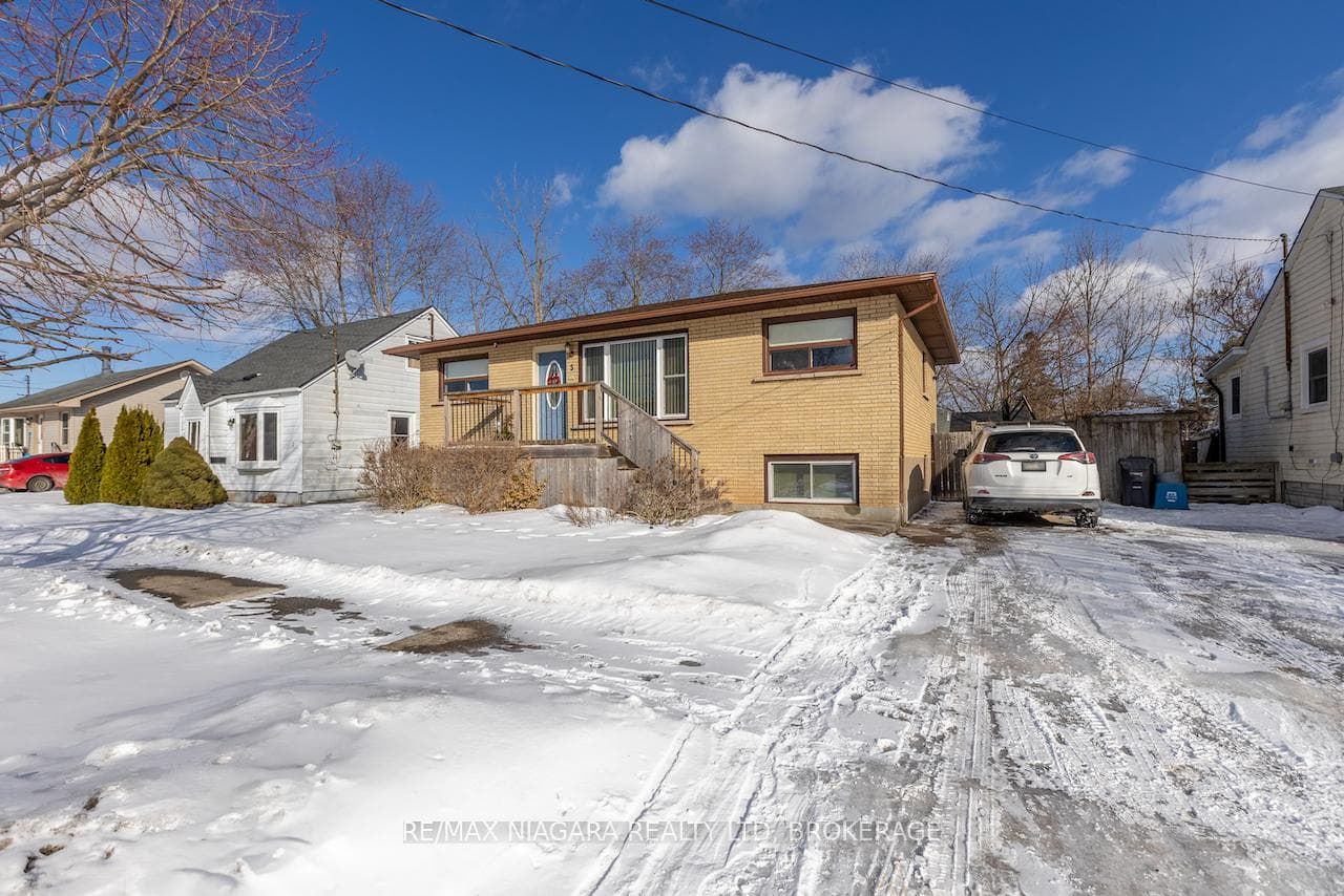 5 Phyllis Street photo 1