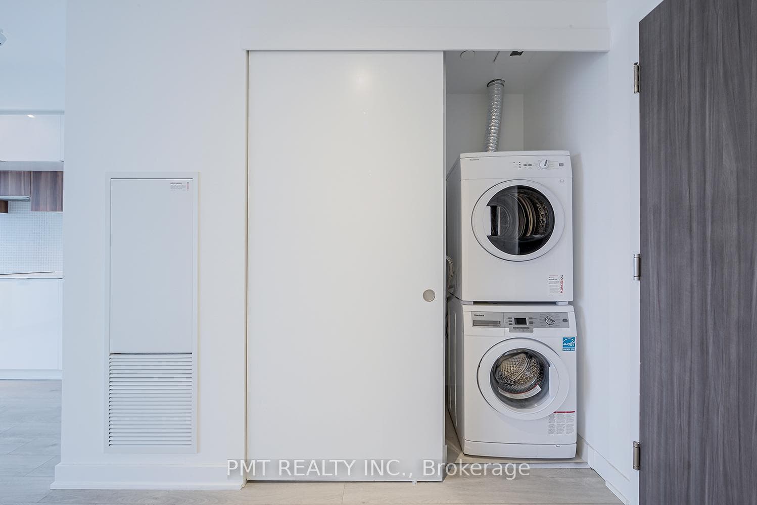 185 Roehampton Avenue Unit 1311 photo 18