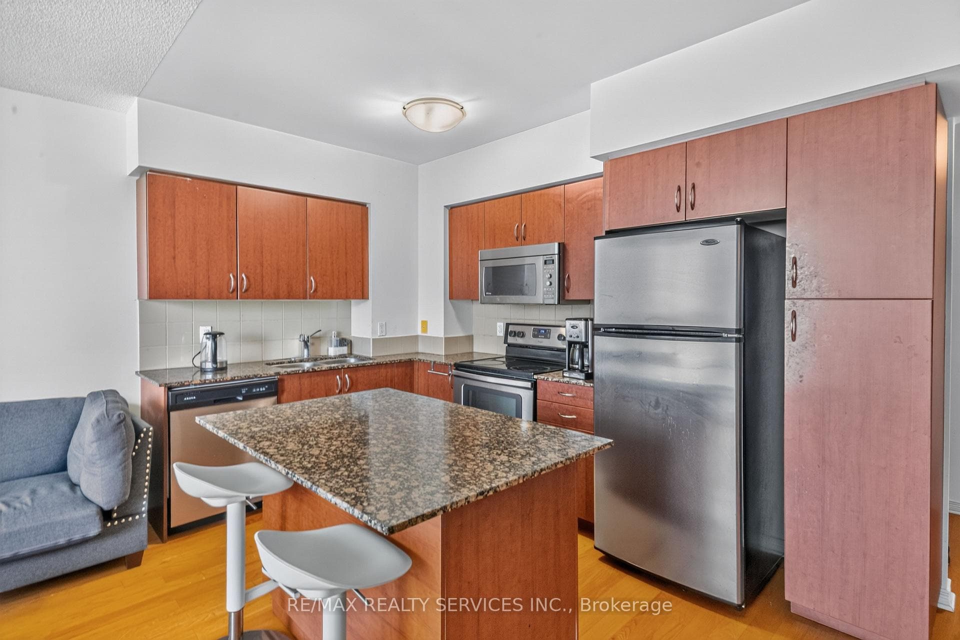 2230 Lakeshore Boulevard Unit 2405 photo 11