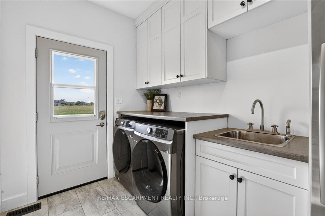 195 VICTORIA Avenue photo 22