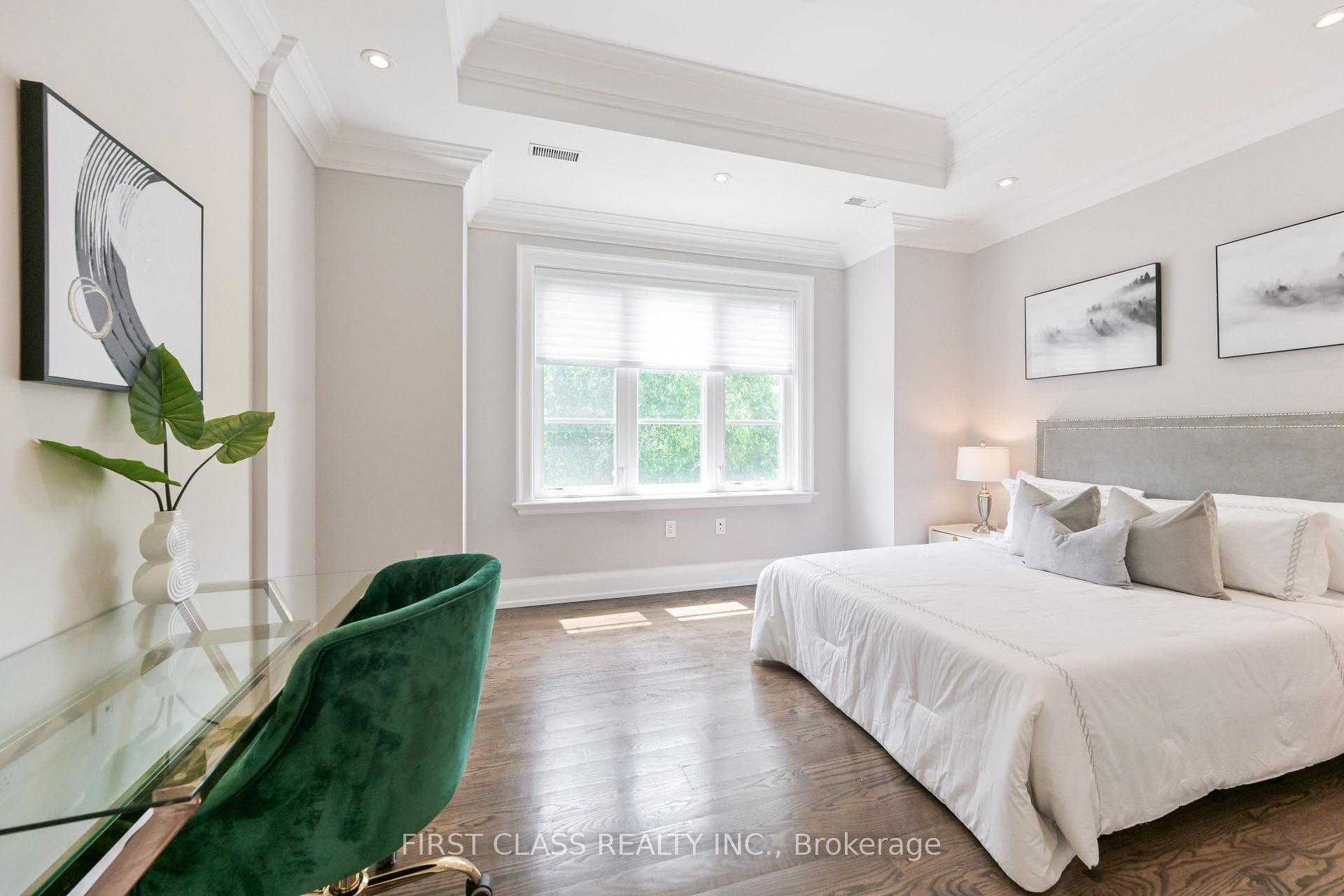 8 Liebeck Crescent photo 23