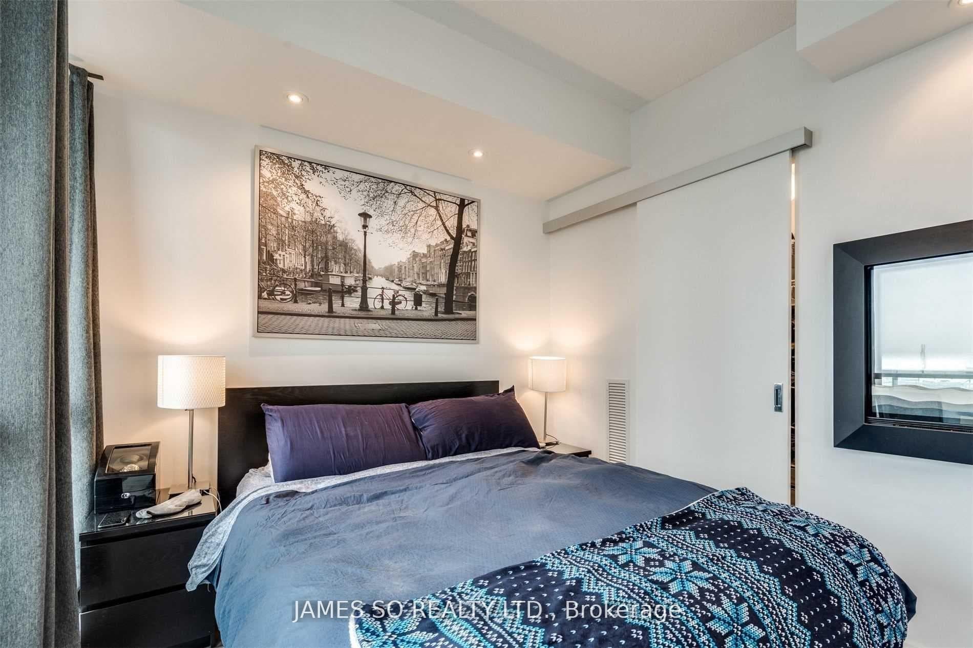 8 Charlotte Street Unit 1401 photo 9