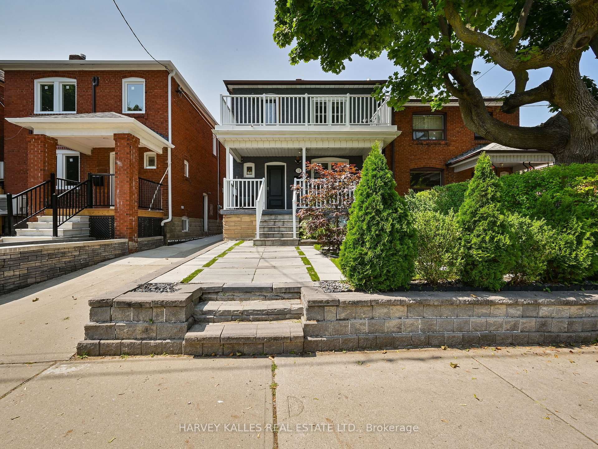 12 Alameda Avenue photo 1
