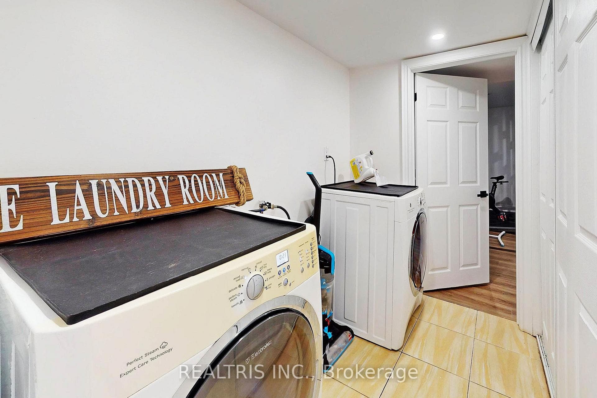 12339 Ninth Line photo 37