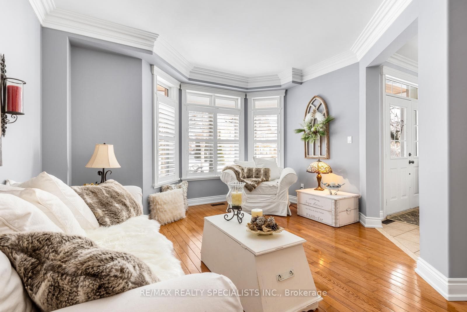 7076 Gillespie Lane photo 4