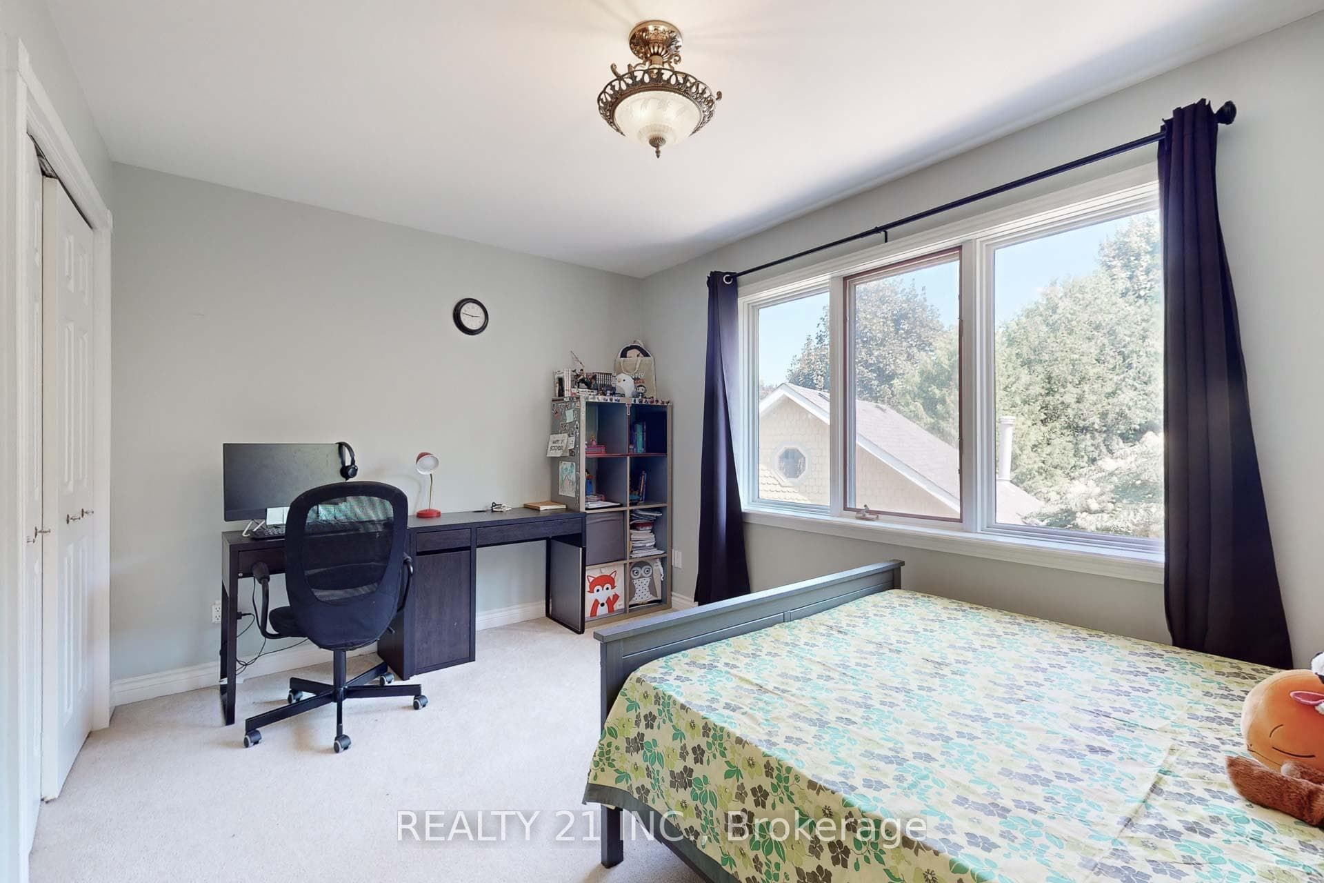 115 Christena Crescent photo 19