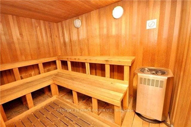 339 Rathburn Road Unit Ph01 photo 22