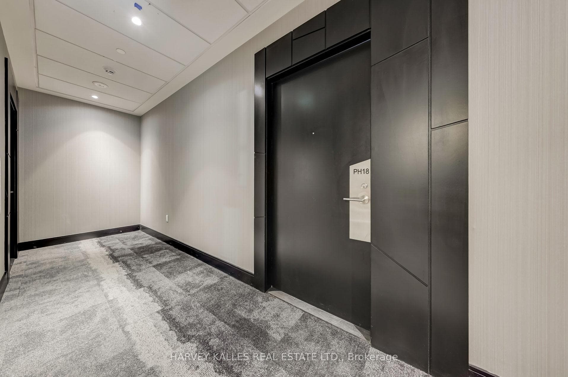 50 Dunfield Avenue Unit PH18 photo 4