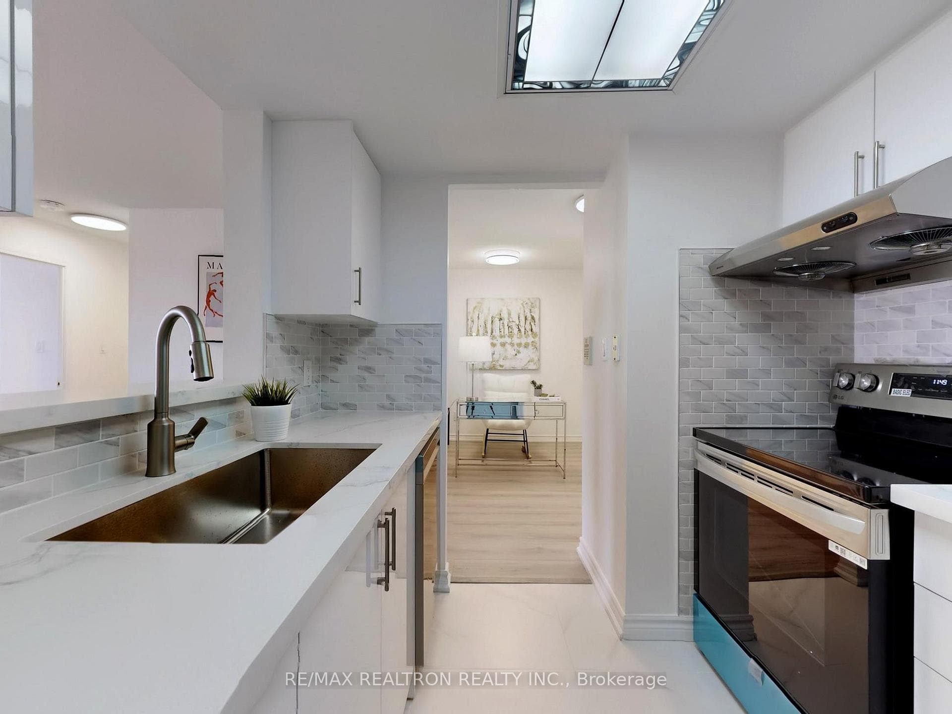 1883 McNicoll Avenue Unit 1517 photo 15
