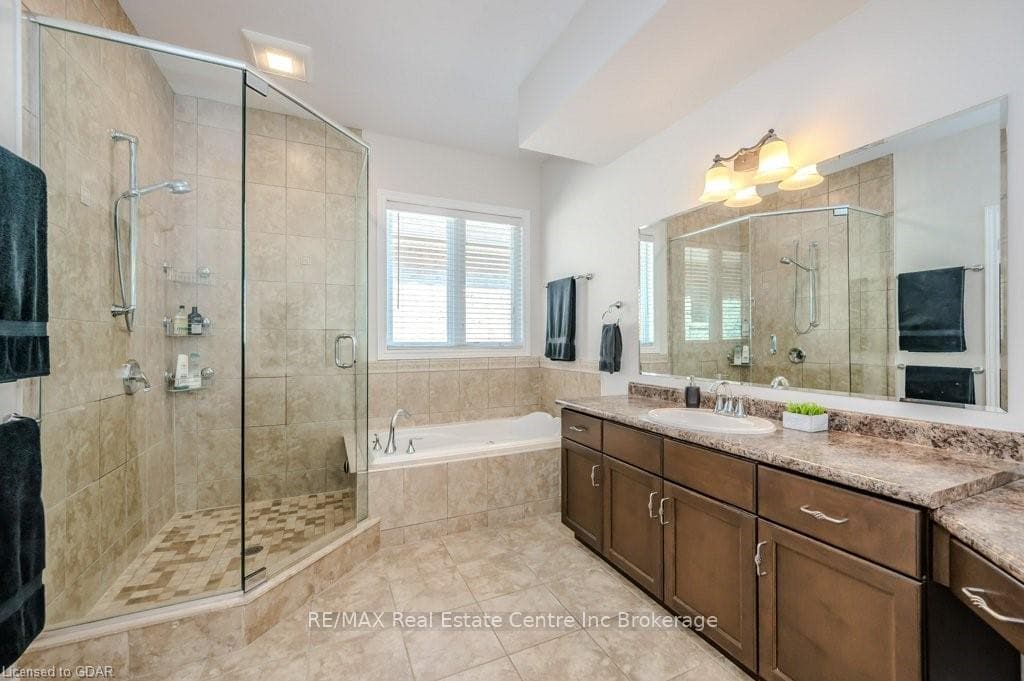 122 KORTRIGHT Road photo 15