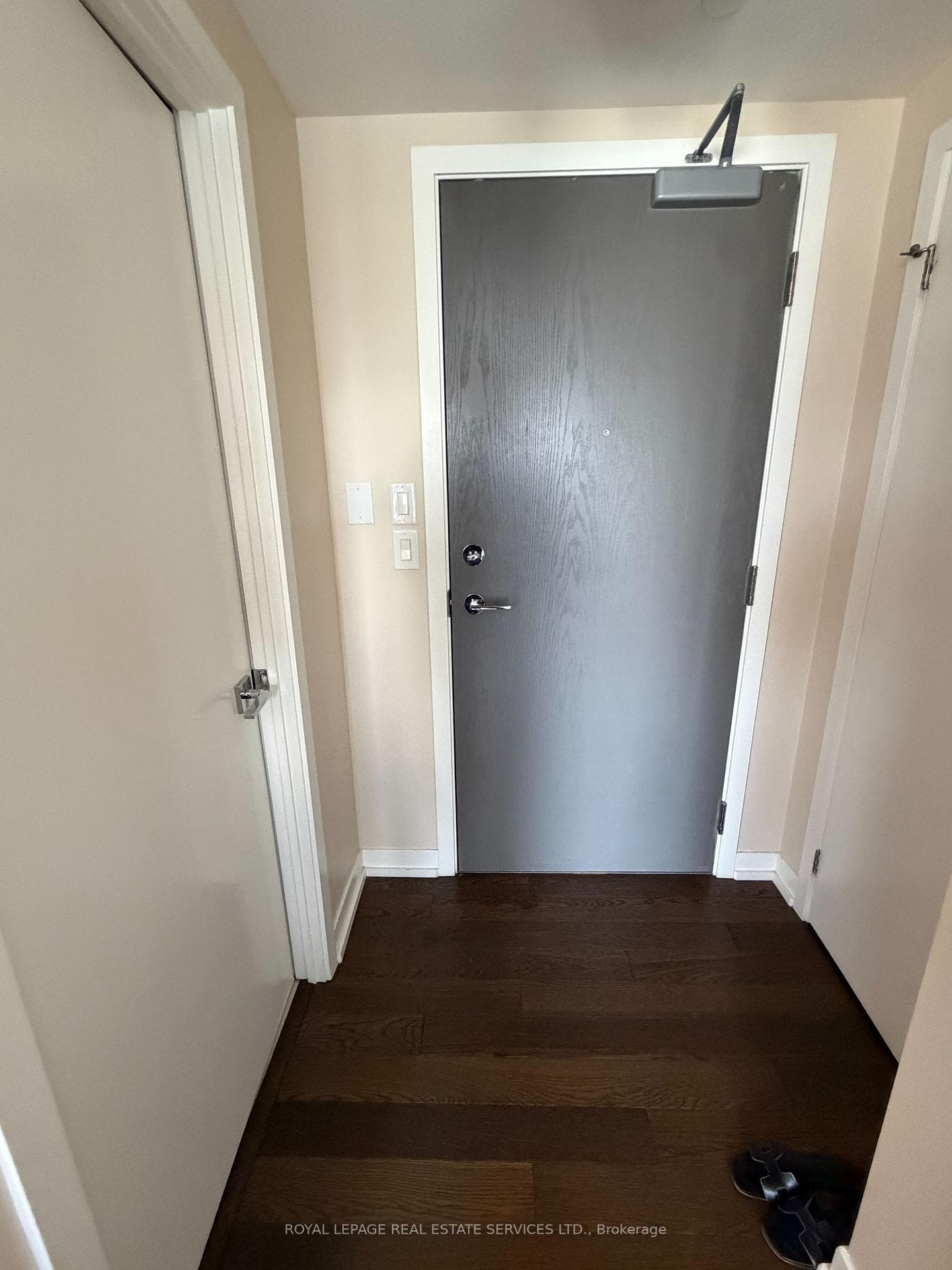 21 Widmer Street Unit 3706 photo 9