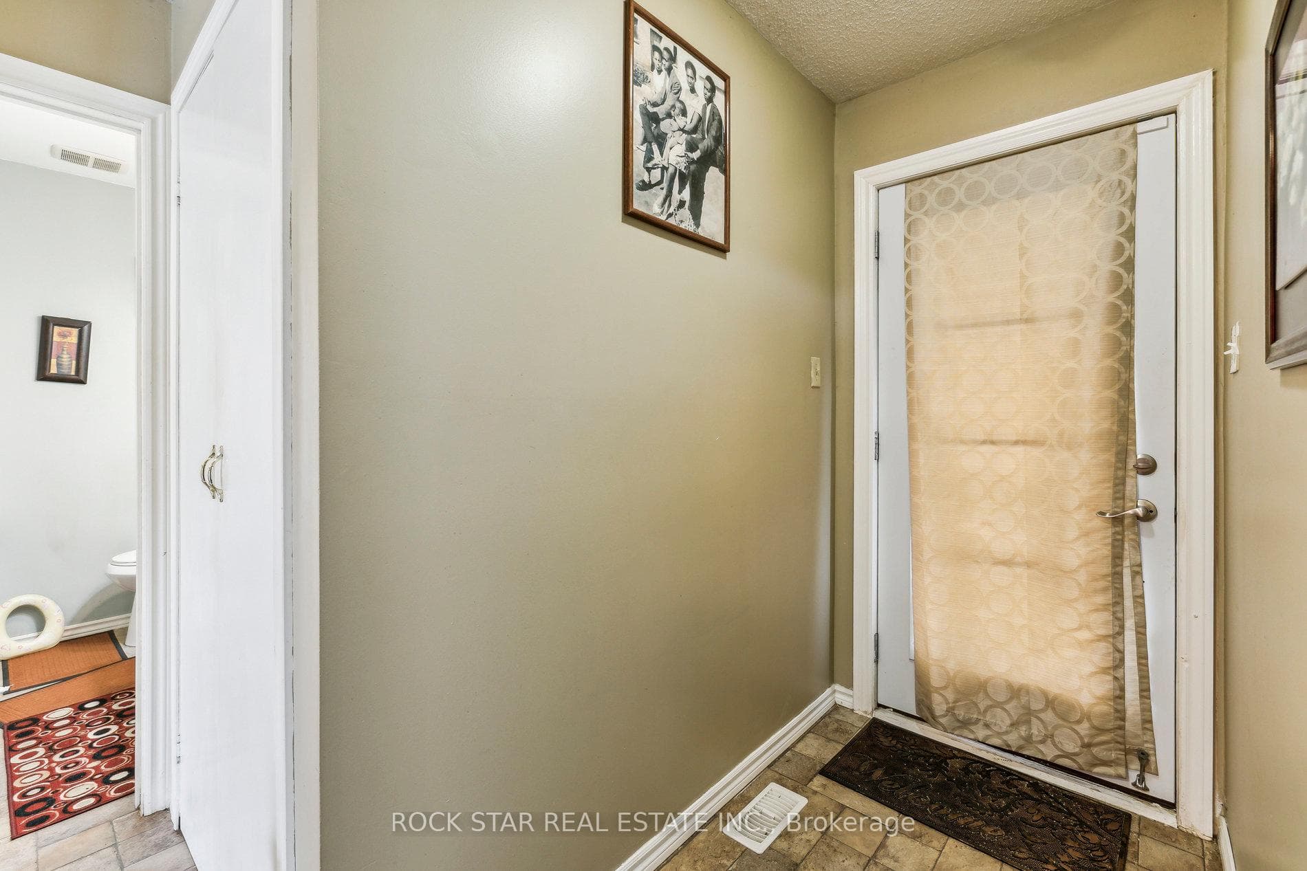 15 Beston Drive photo 5