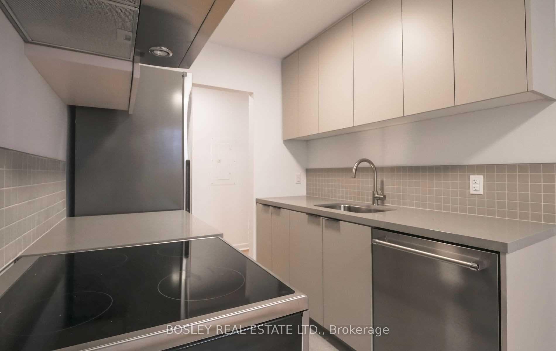 555 Birchmount Road Unit 102 photo 7