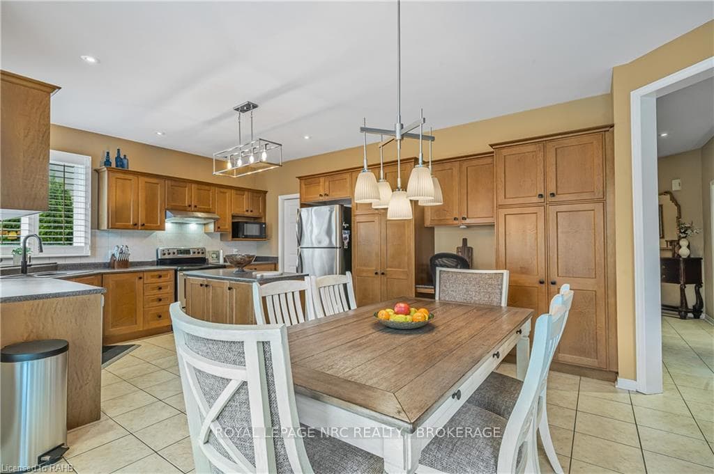 178 DOON MILLS Drive photo 14