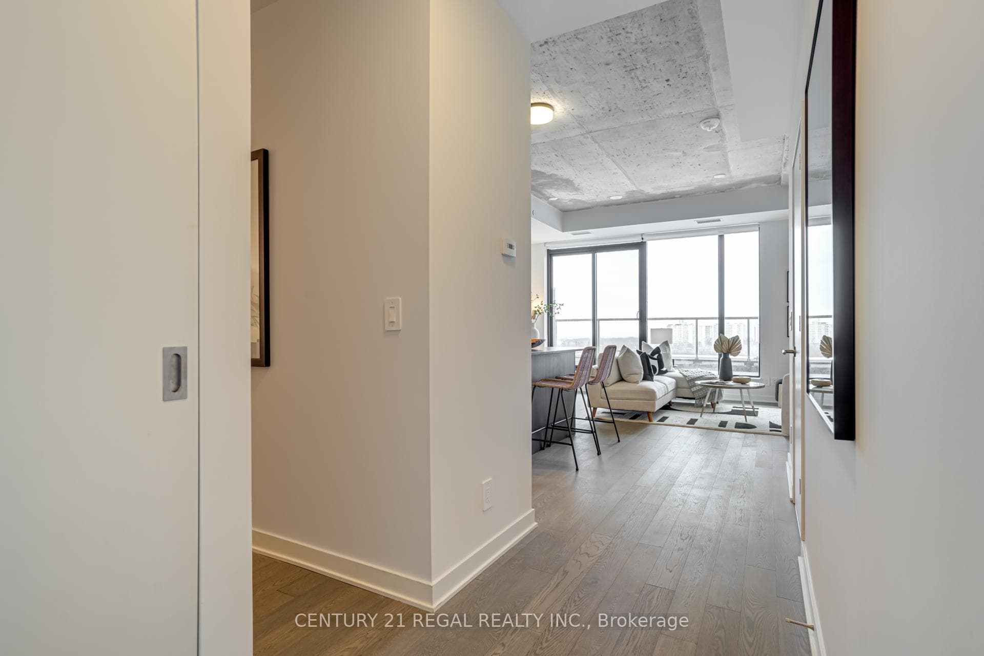 2720 Dundas Street Unit 804 photo 7