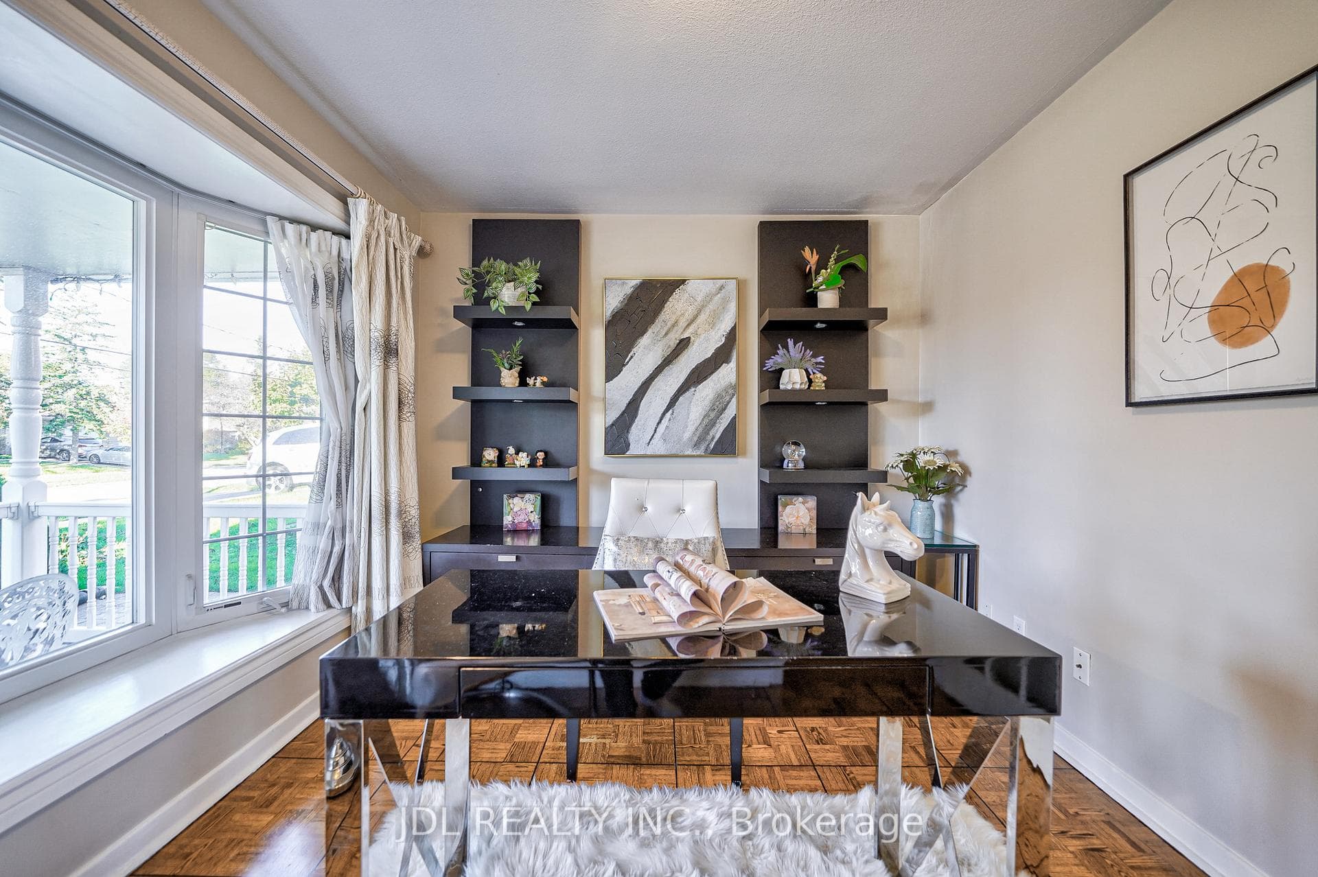 131 Old Sheppard Avenue photo 18