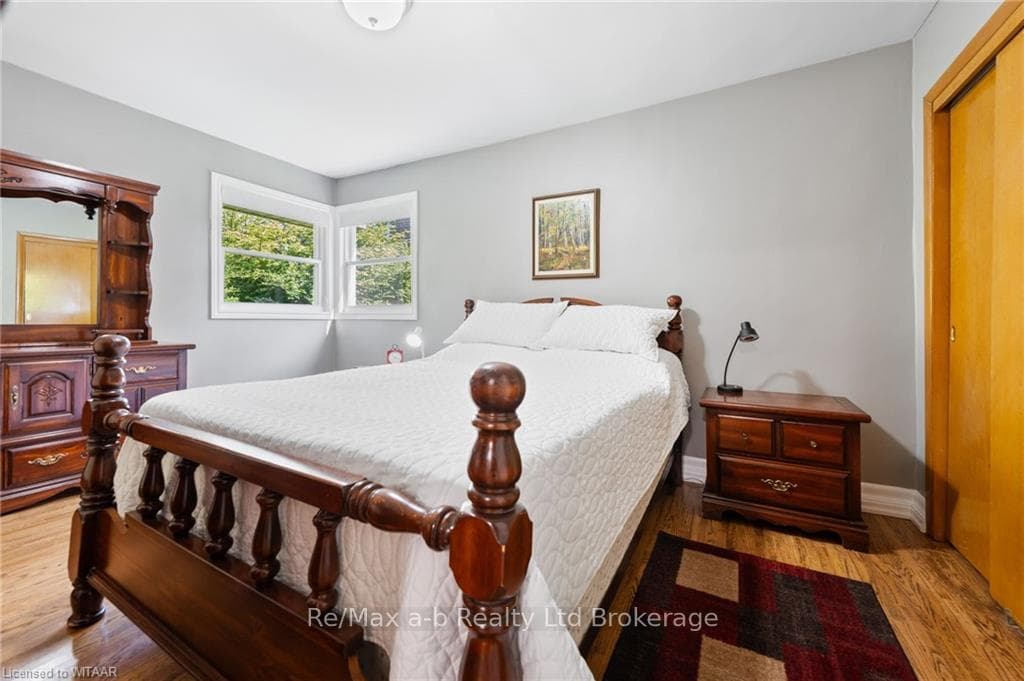 24 GLENDALE Drive photo 16