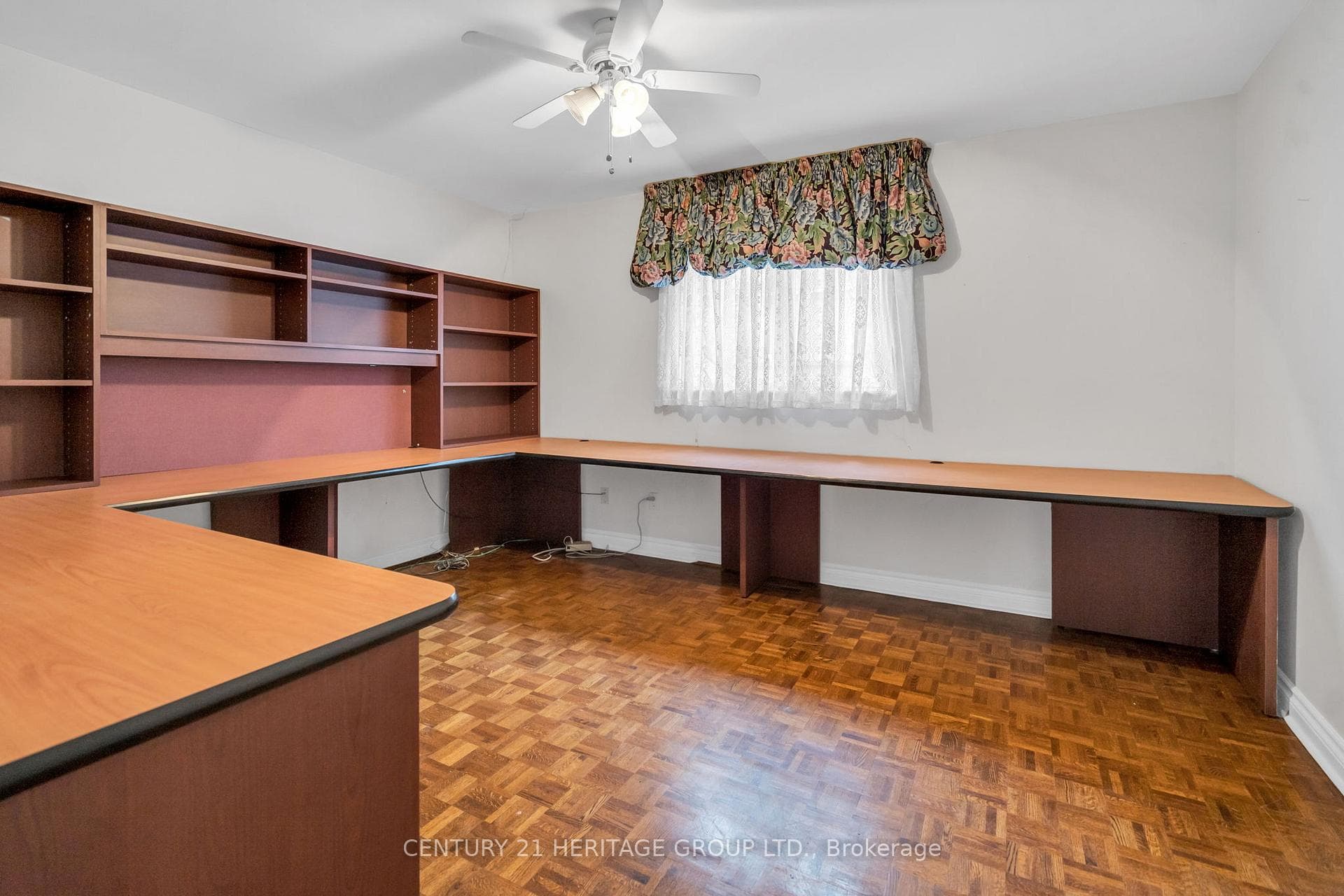 88 Yellow Pine Crescent photo 9