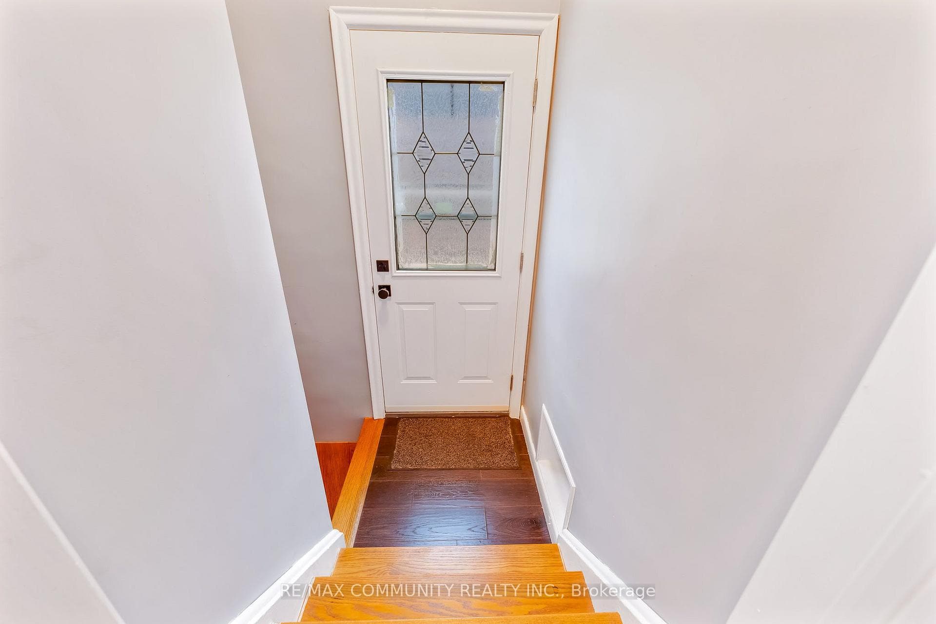 764 Brimley Road photo 25