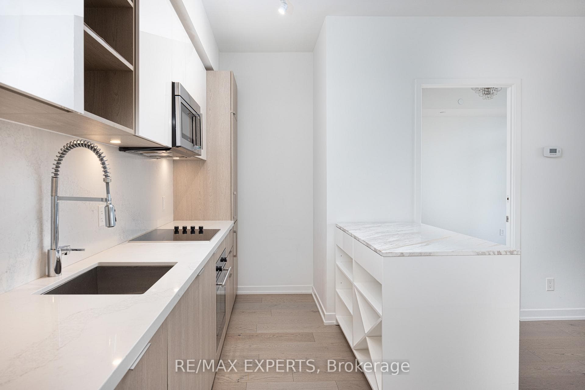 50 Ordnance Street Unit 2201 photo 11