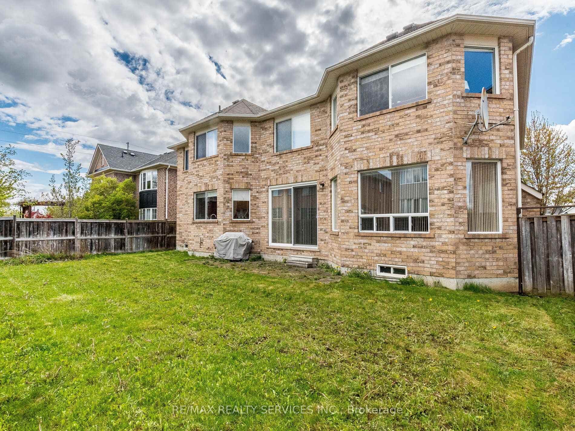 4 Latania Boulevard photo 40