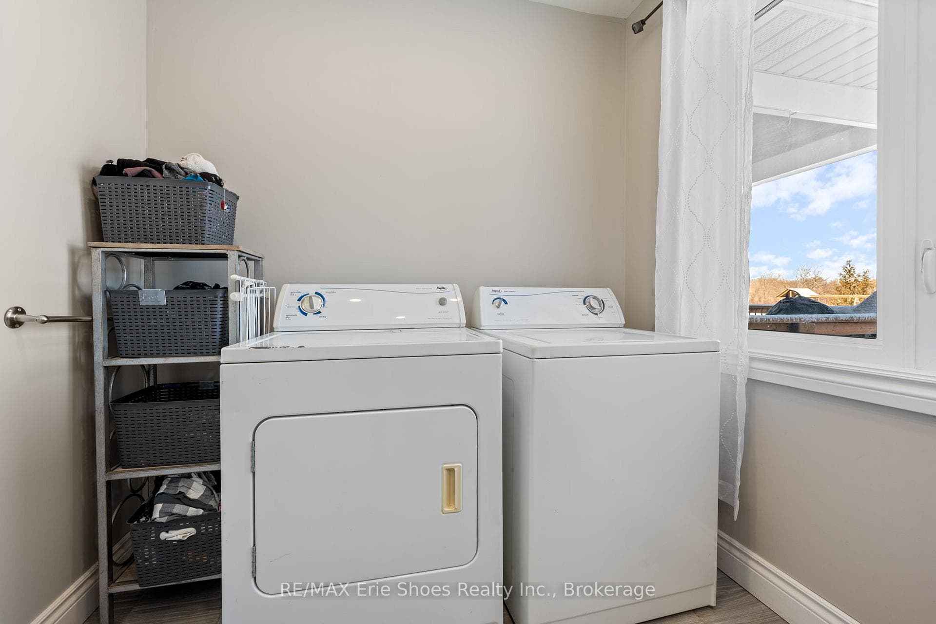 2601 Nixon Road photo 17