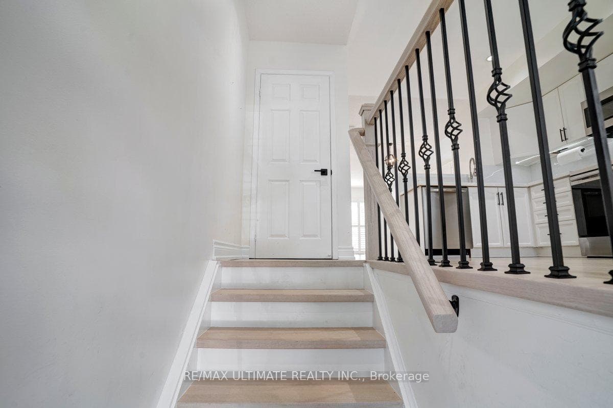 435 English Rose Lane Unit 17 photo 7