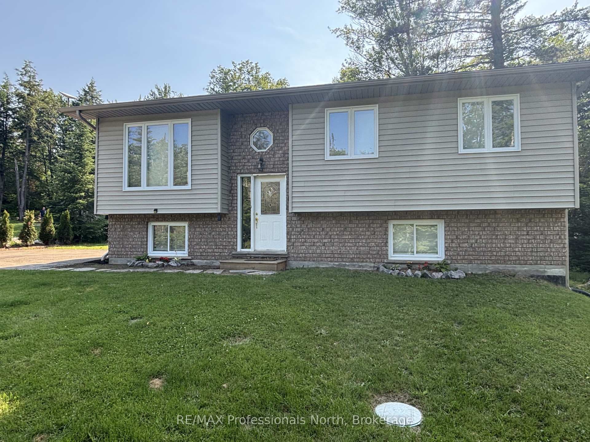 1036 Post Road photo 8