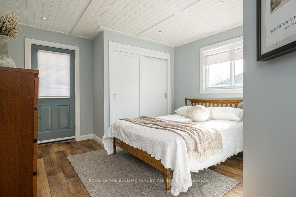 1358 Leighland Road photo 16