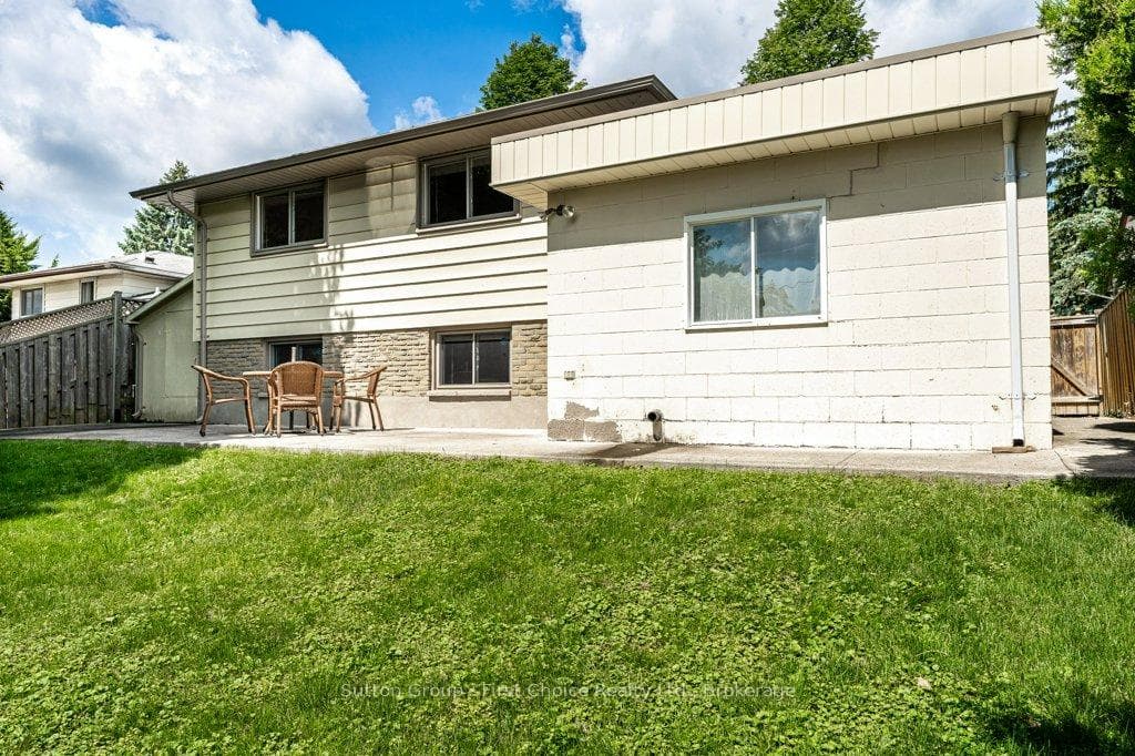 488 Castlegrove Boulevard photo 40