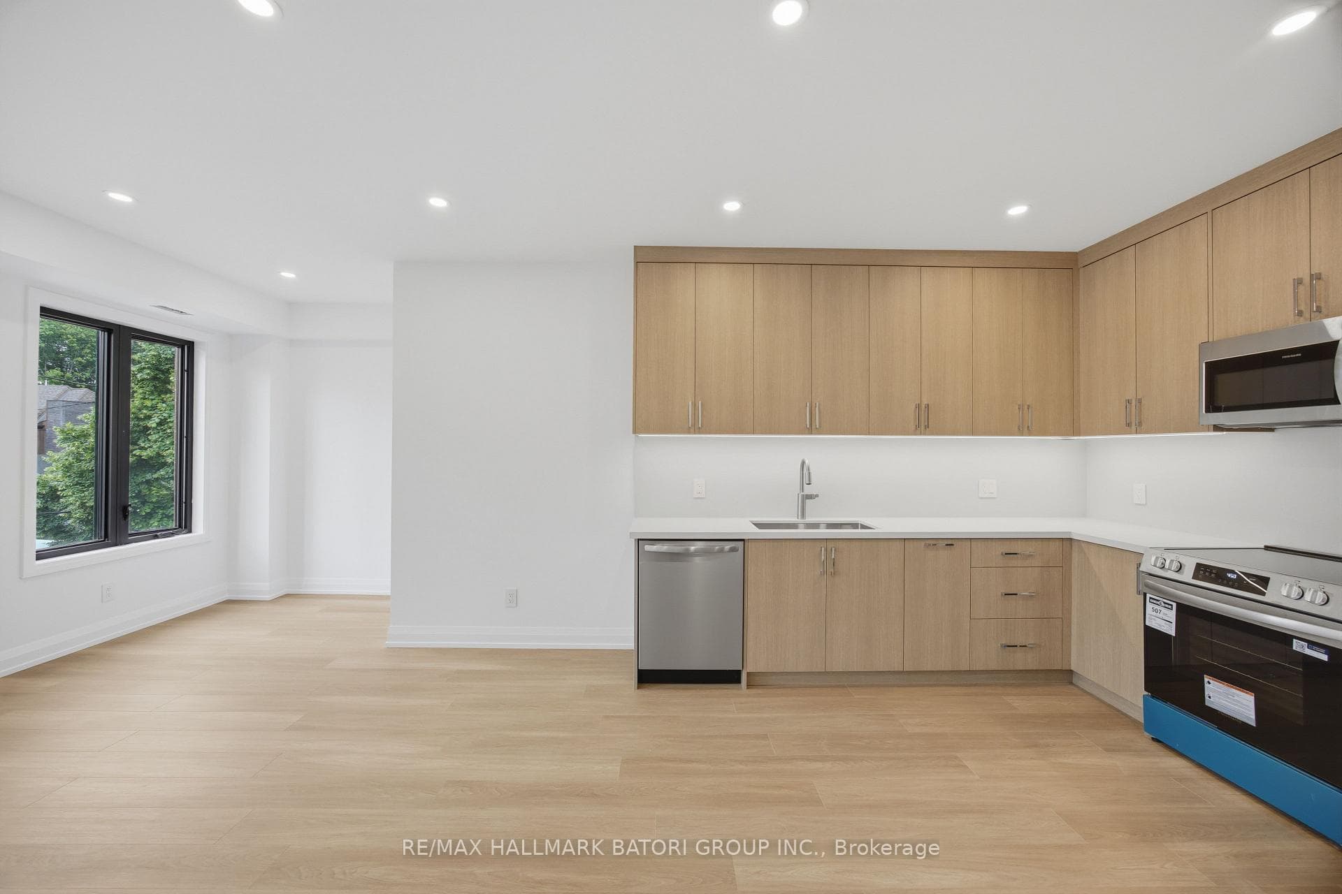 56 Camberwell Road Unit 3 photo 10