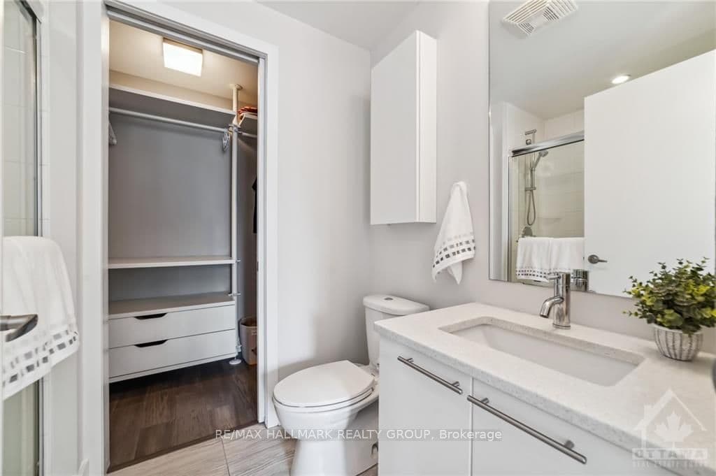 360 PATRICIA Avenue Unit 523 photo 16
