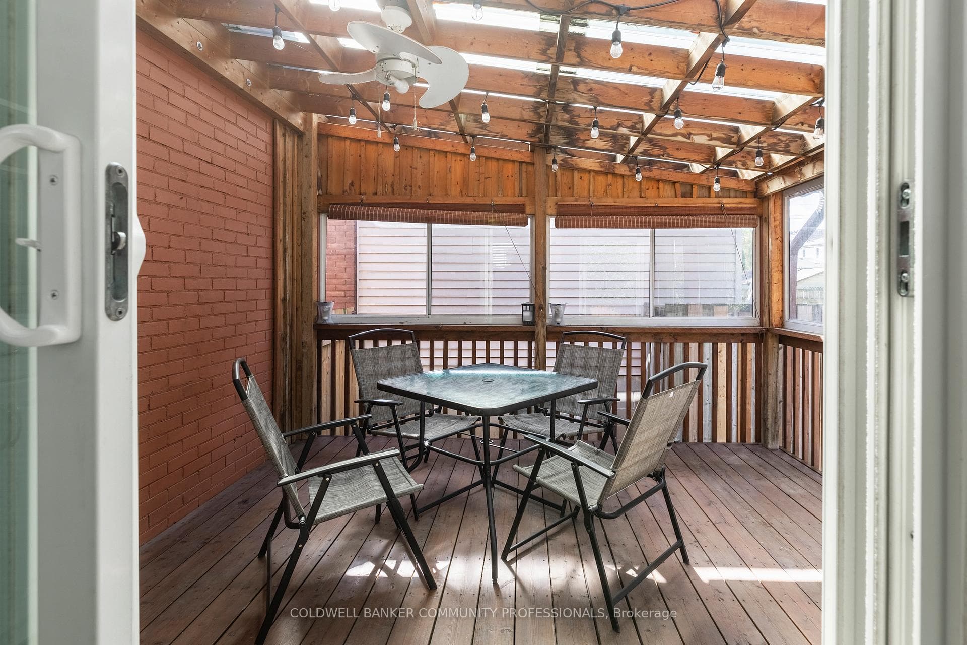 68 Graham Avenue photo 30