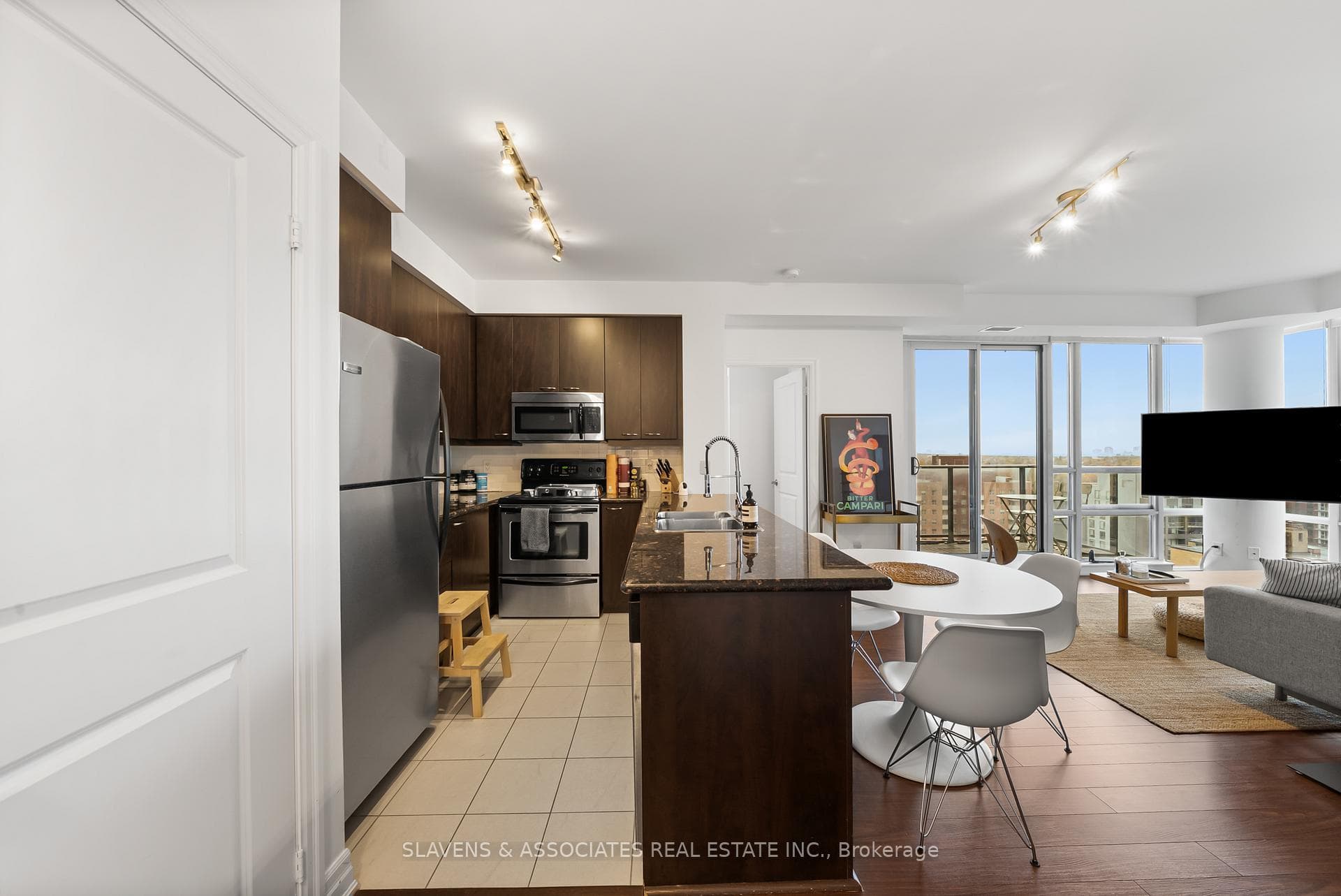 500 St Clair Avenue Unit 1303 photo 5