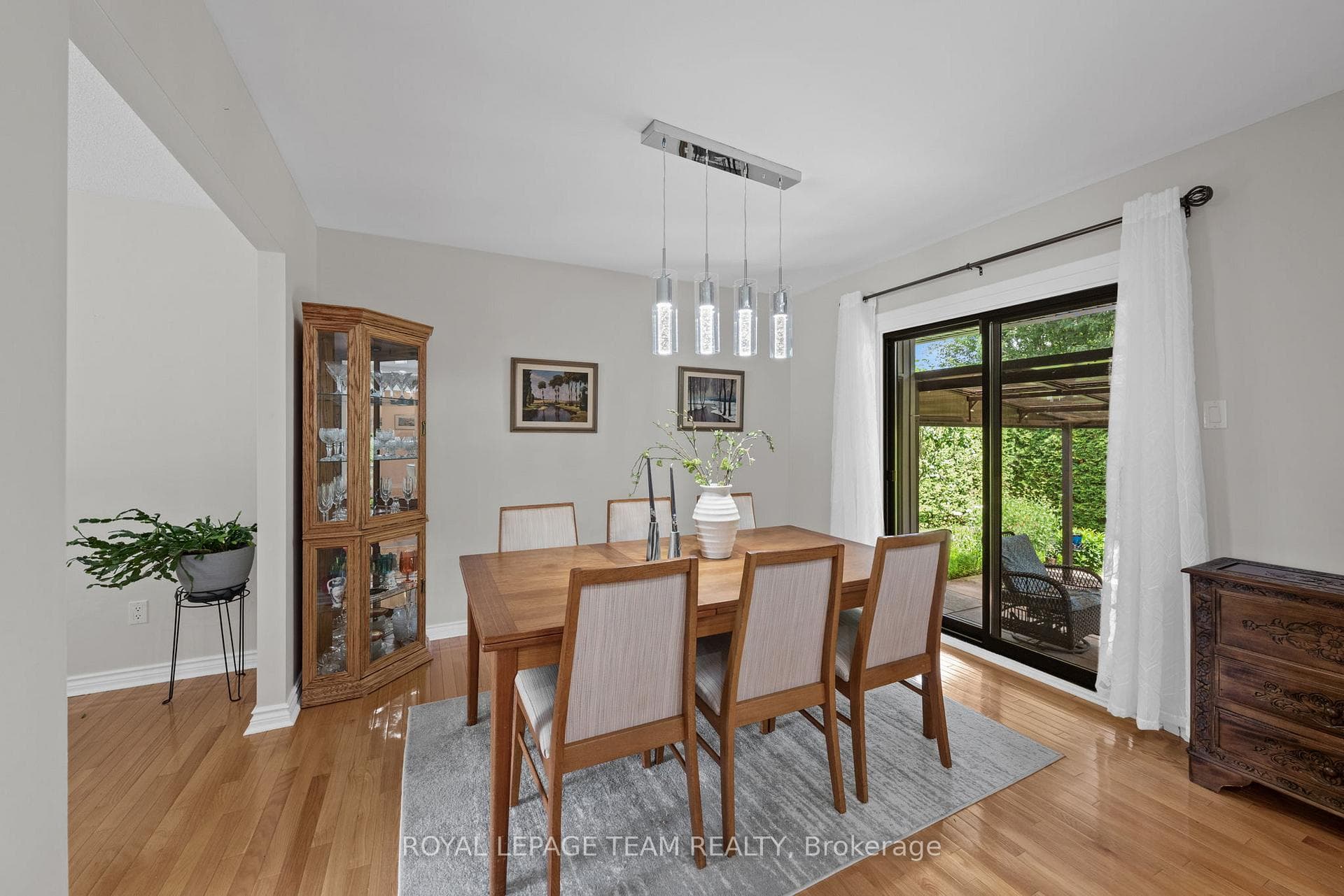 22 Barrhaven Crescent photo 13