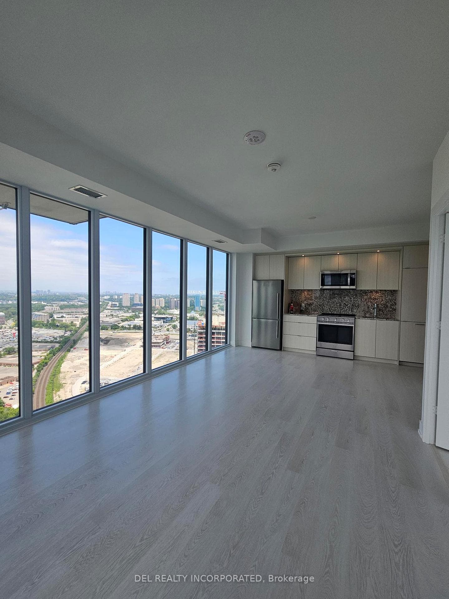 30 Inn On The Park Drive Unit 4203 photo 4