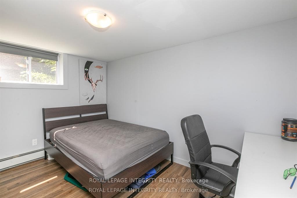 2347 Baseline Road photo 36