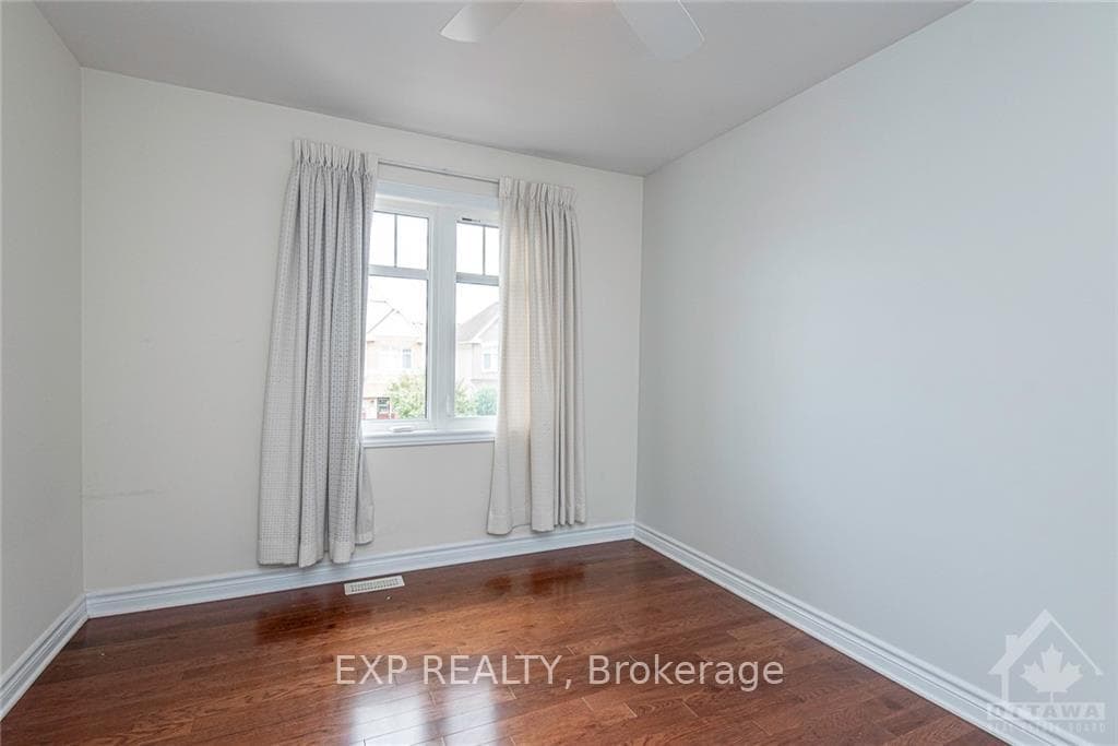 542 LANGELIER Avenue photo 19
