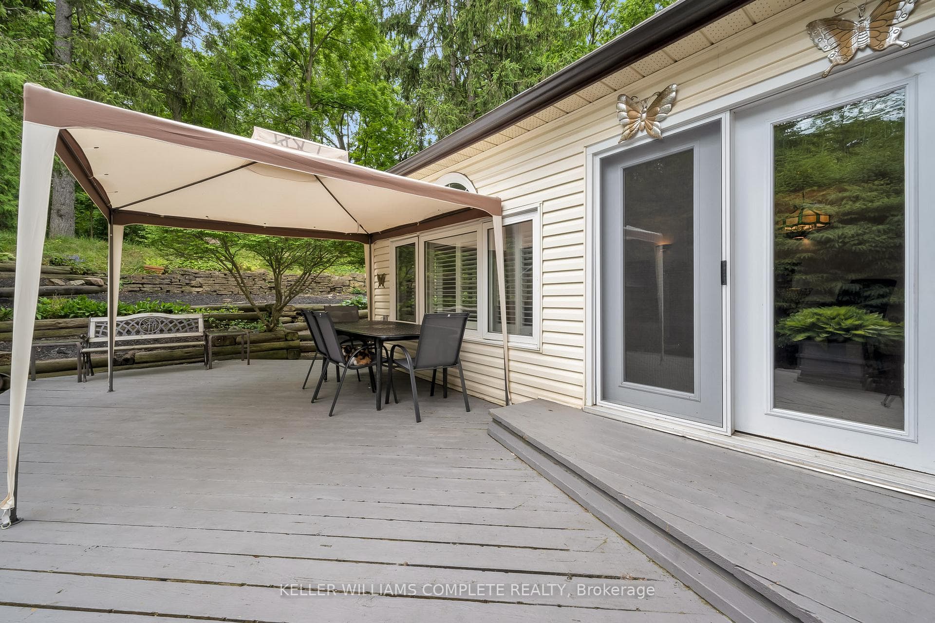 46 Kemp Drive photo 29